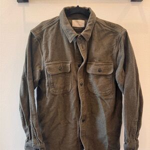 Everlane Men's Olive Button Down Shirt